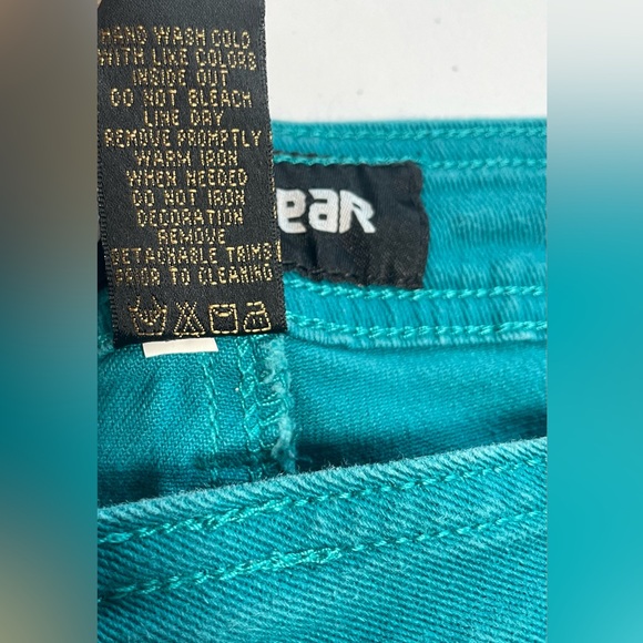 Rocawear Turquoise Embroidered Shorts - Picture 4 of 10